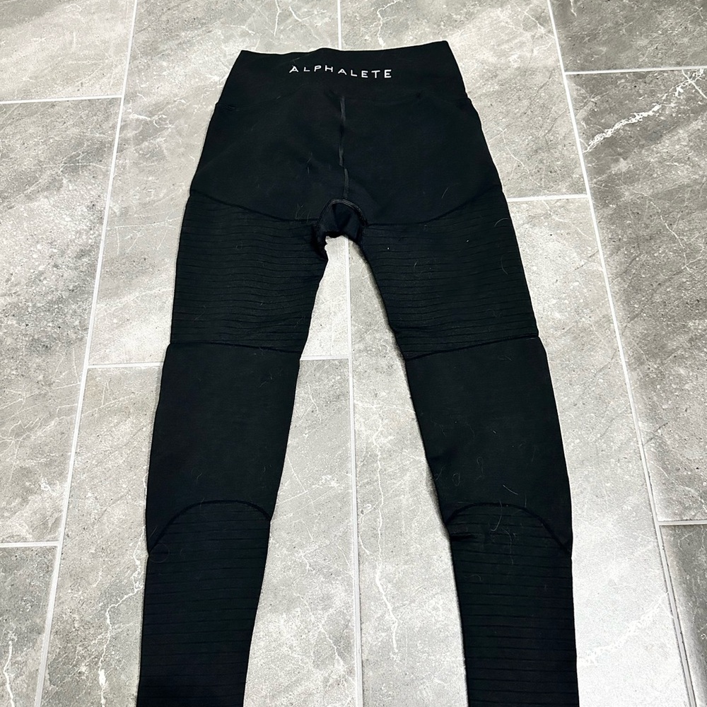 Alphalete Revival  - Medium Legging